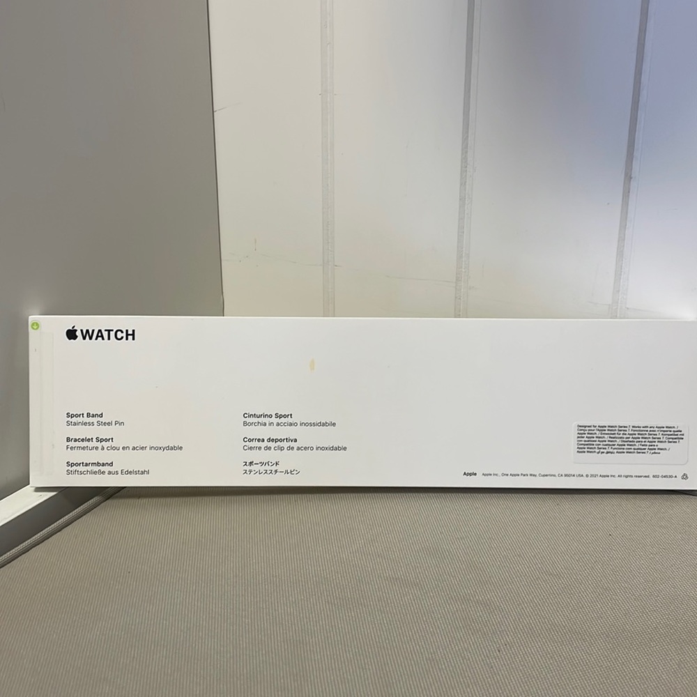 Apple Watch Sport band starlight
